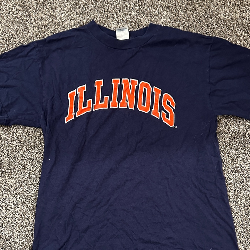 University of Illinois tshirt